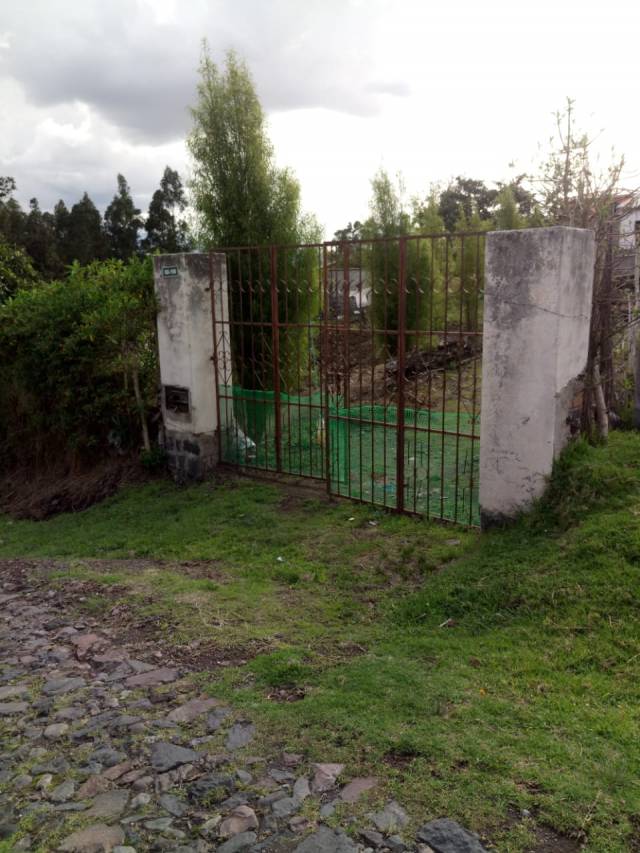 Vendo terreno esquinero en Alangasí - Los Chillos
