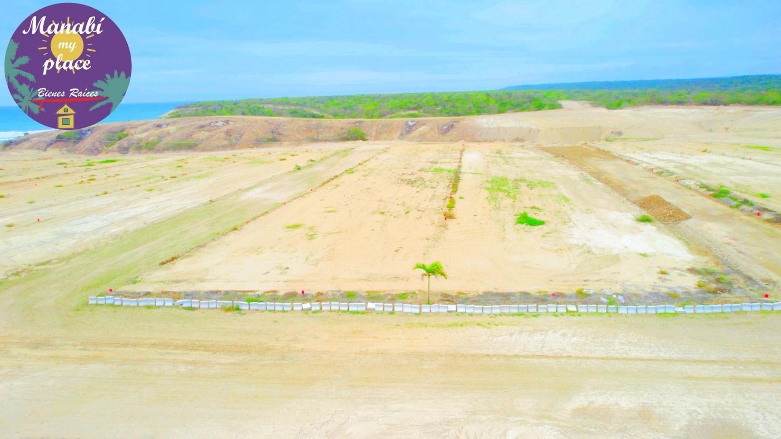 Terreno en  venta dentro de urbanización cerrada frente al mar Playa San José