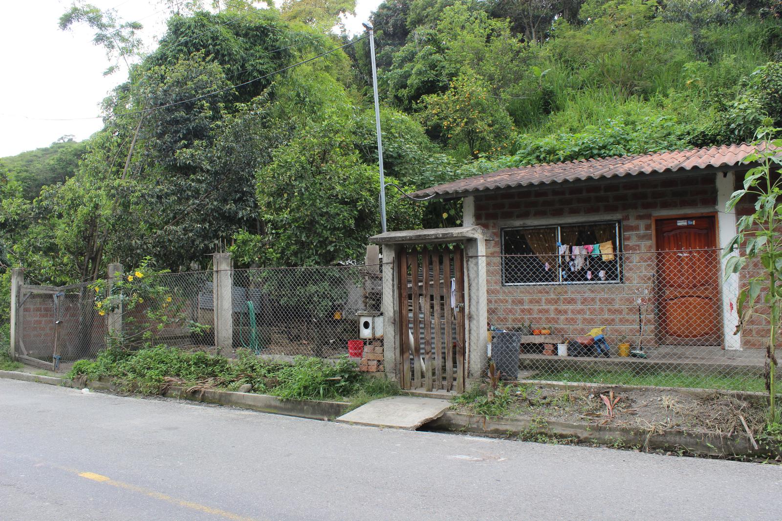 Casa en Vilcabamba - Vía a Cucanamá, a 900m de la Av. Eterna Juventud