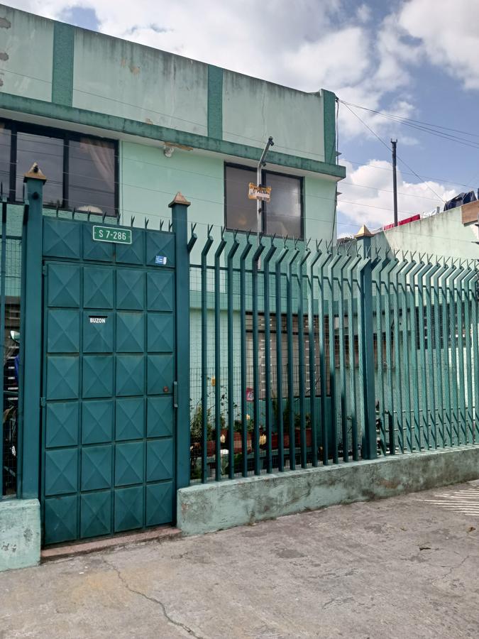 Vendo Casa Grande de Oportunidad (Casa Rentera) - Centro de Quito