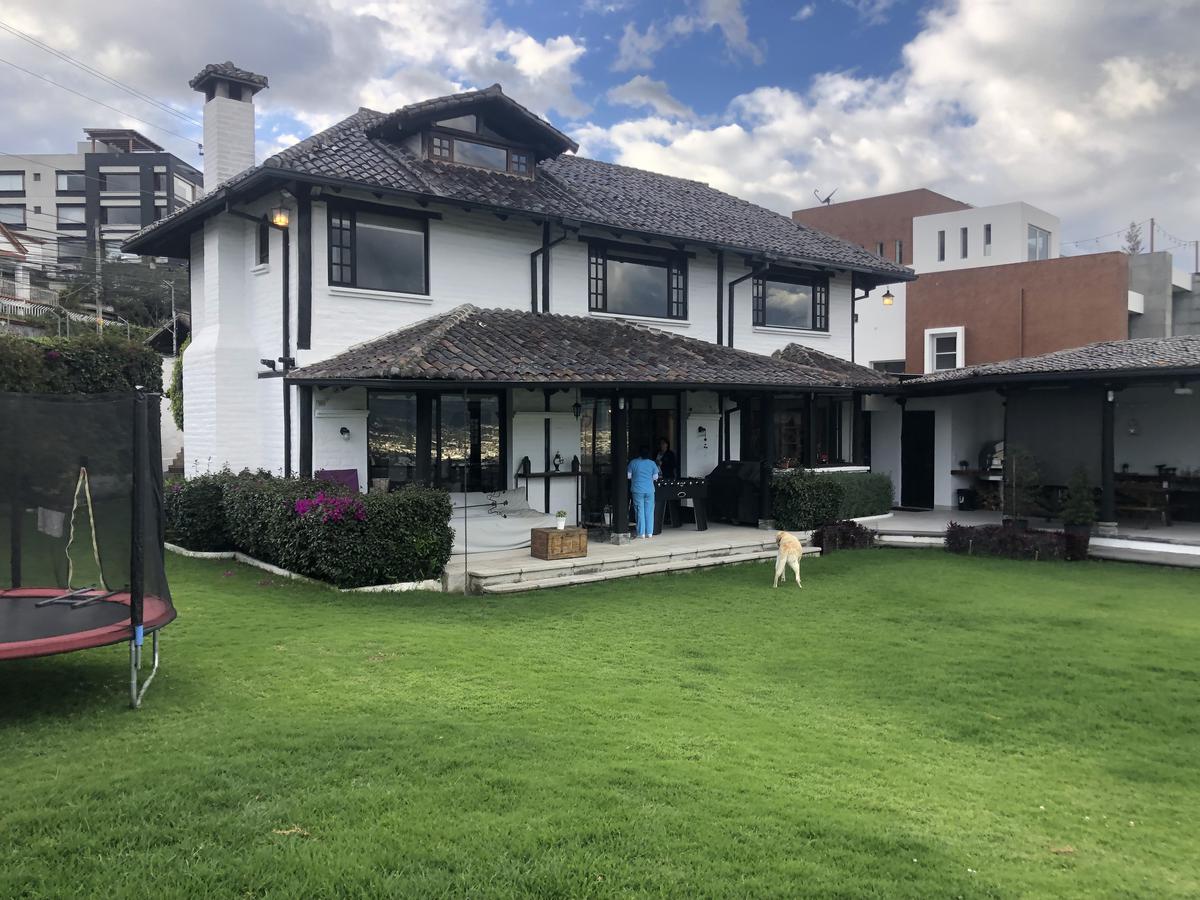 Muy buena casa de venta con espectacular vista, Santa Lucía Alta, Cumbayá