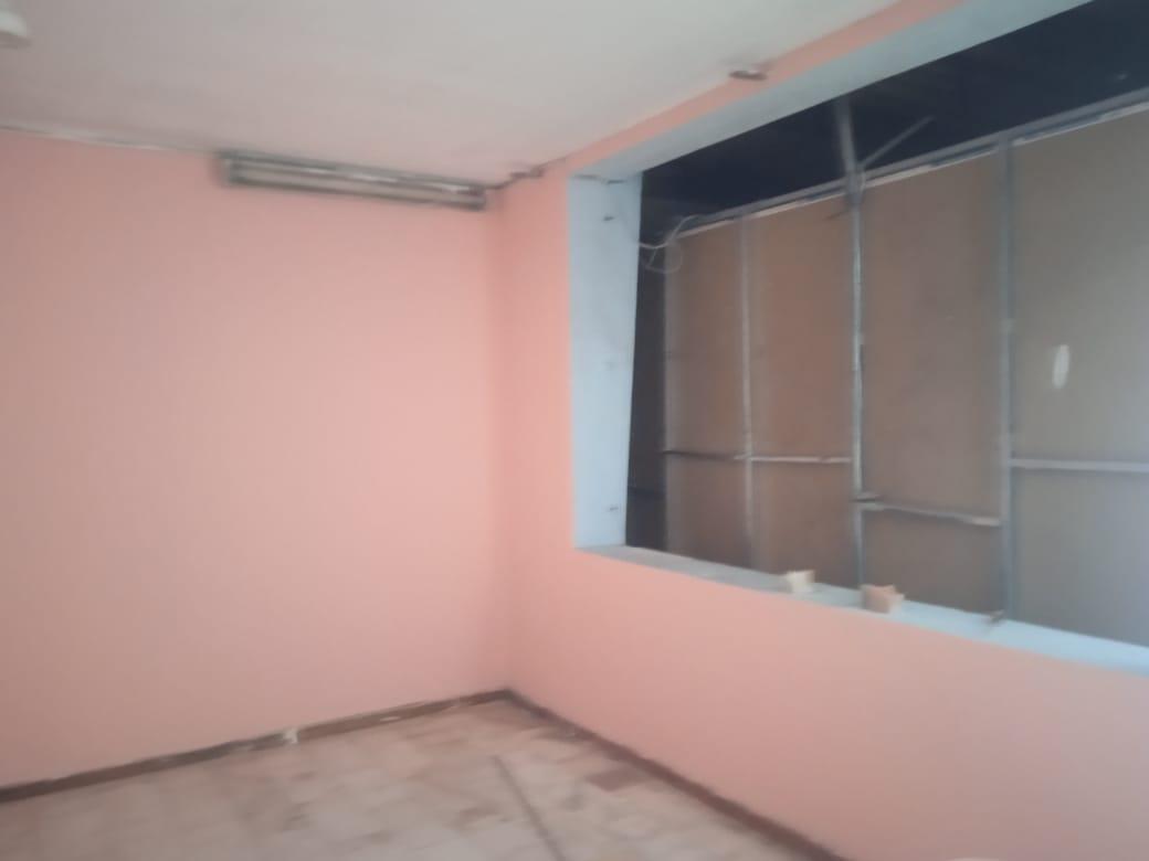 Las Casas, Local Comercial en Renta, 100m2, 1 Ambiente, 1 Baño.