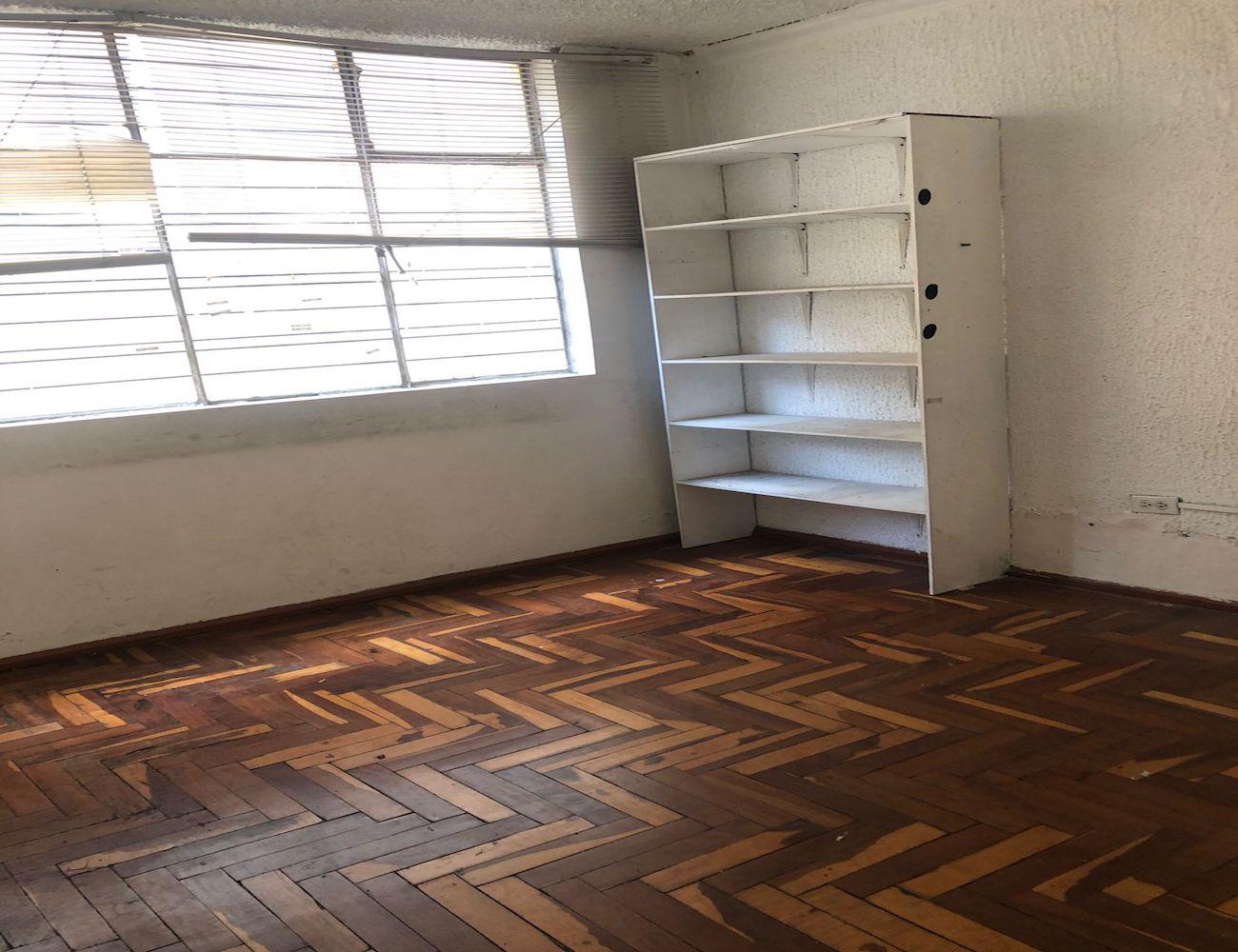 Jipijapa, Casa Comercial en renta, 440 m2, 20 ambientes, 7 baños, 7 parqueaderos