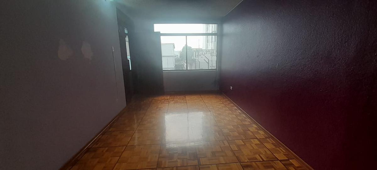 Rumipamba, Oficina, 70 m2, 2 ambientes, 1 baño, 1 parqueadero