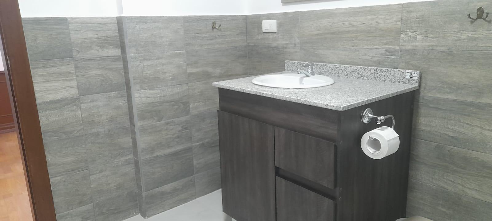 La Mariscal, Oficina en  Renta, 44m2, 2 Ambiente, 1 Baño.