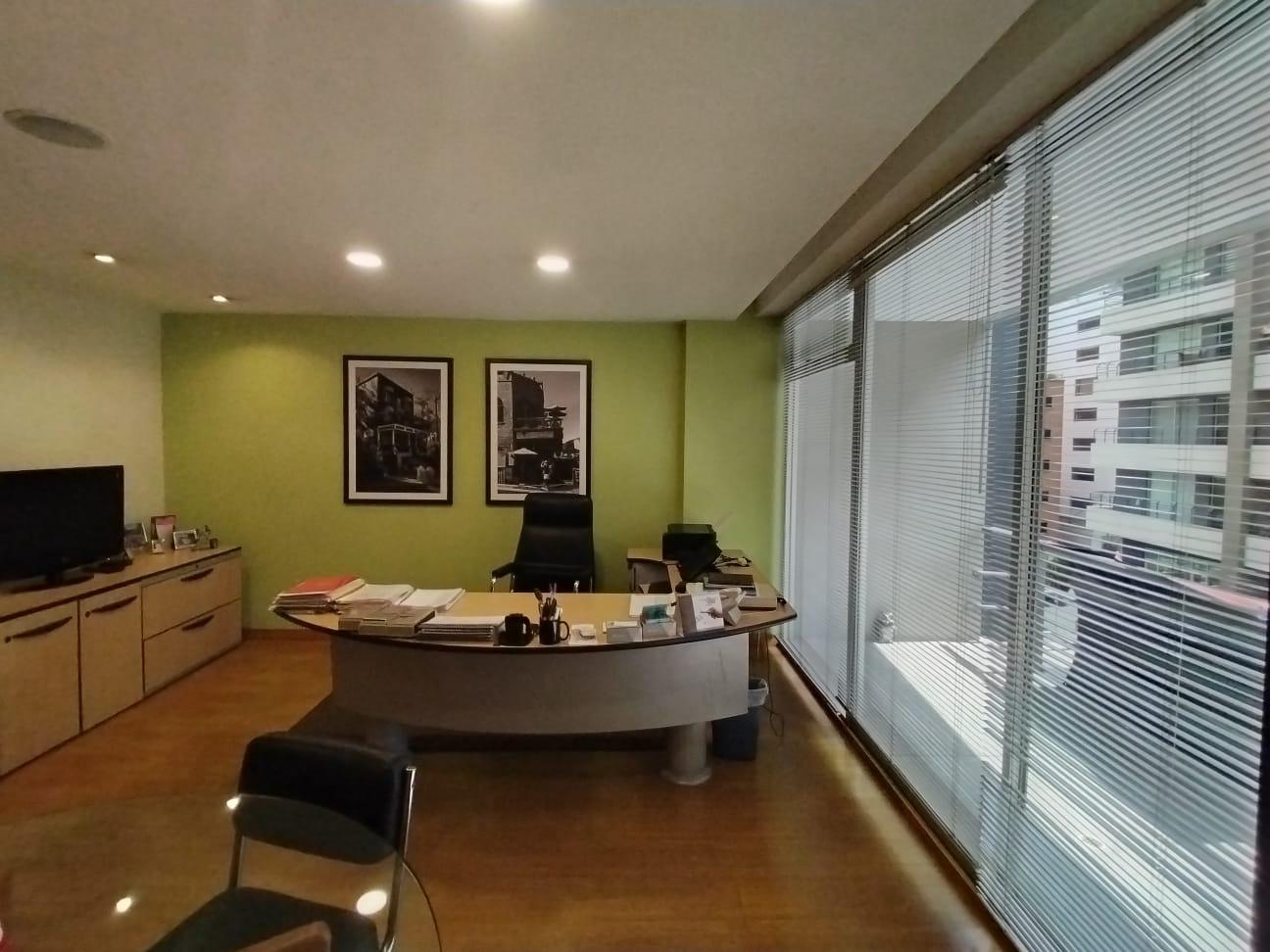 Sector Av Suecia, Oficina en Venta, 90 m con Balcón , Edificio Corporativo