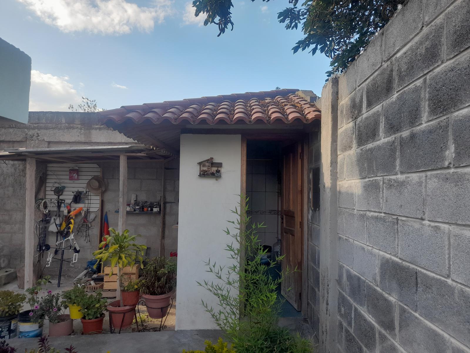 Casa en venta en Puembo, cerca de la Y