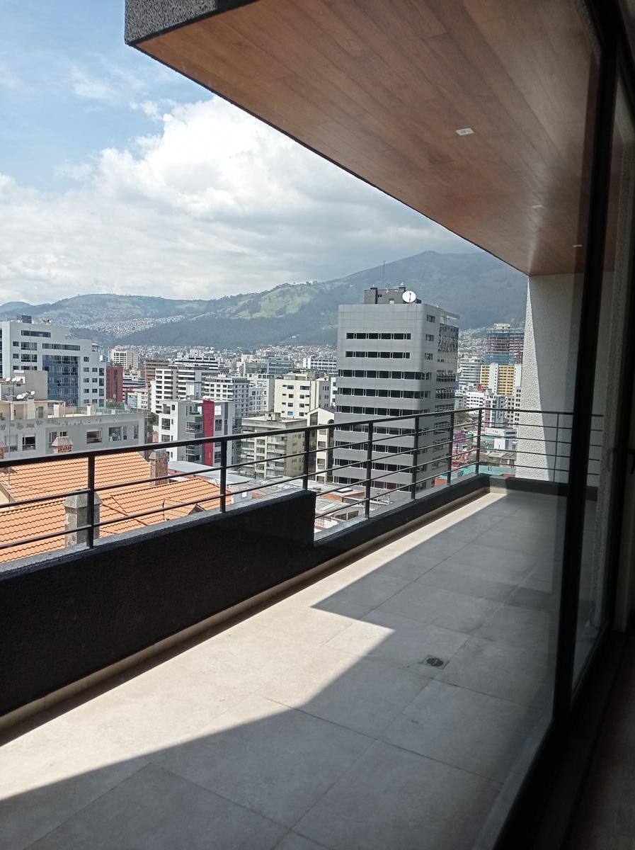 Venta de Increíble Departamento de 3 dormitorios a estrenar con balcón- Sector: González Suárez
