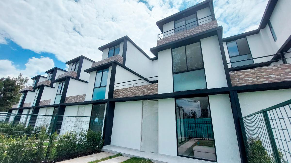 Se vende casa VIP sector Conocoto- Los Chillos 3-4 Dorm. desde $84.999