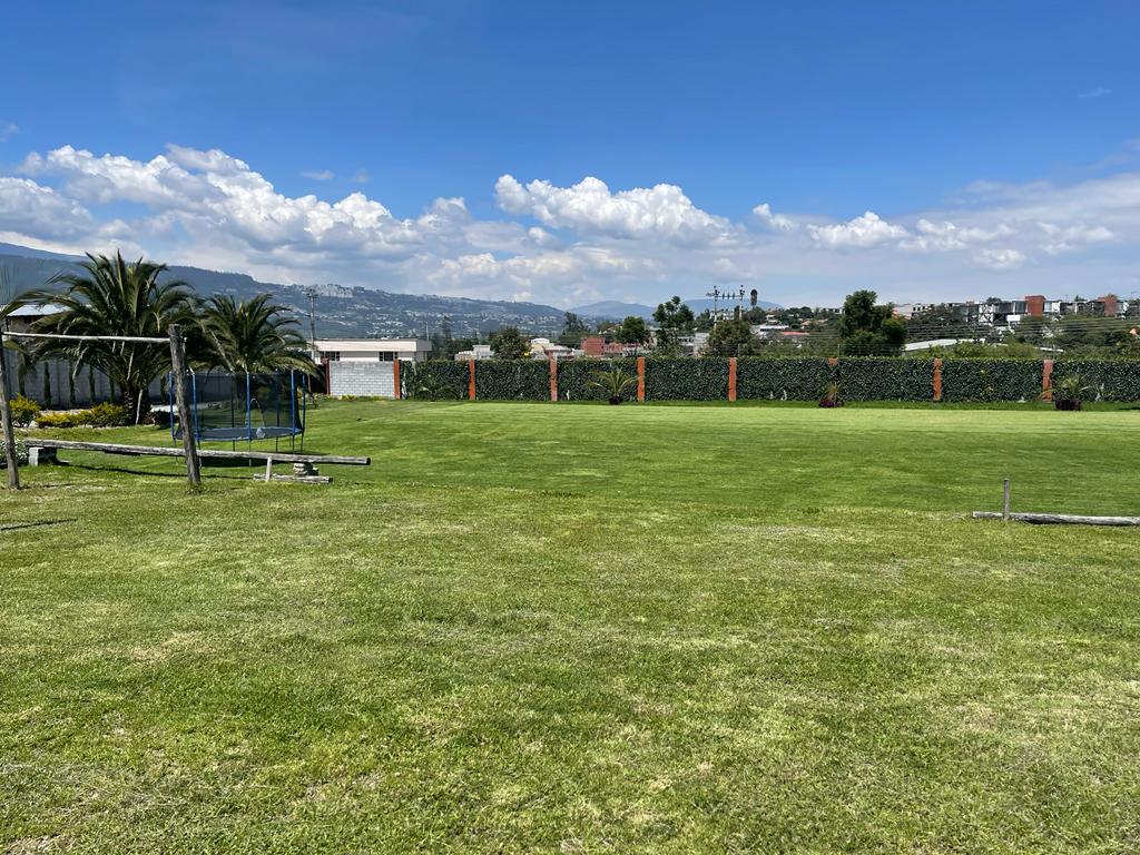 Terreno con 6.000 m2 de oportunidad en Tumbaco, Chaquiñán