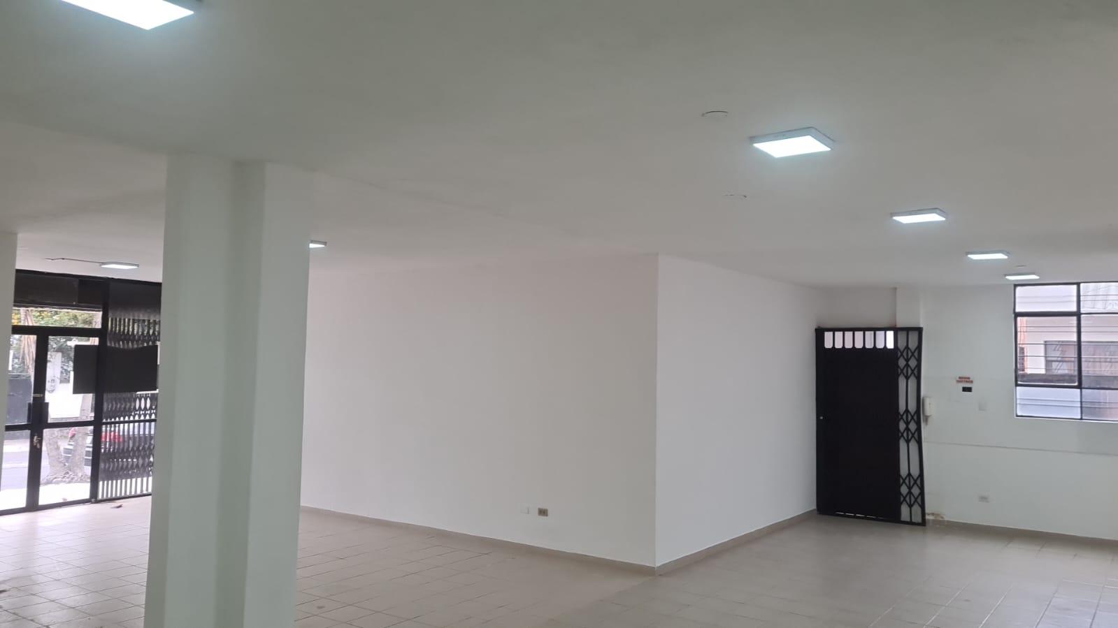 La Floresta, Local Comercial en  Renta, 180m2, 1 Ambiente.