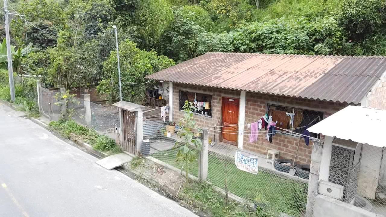 Casa en Vilcabamba - Vía a Cucanamá, a 900m de la Av. Eterna Juventud
