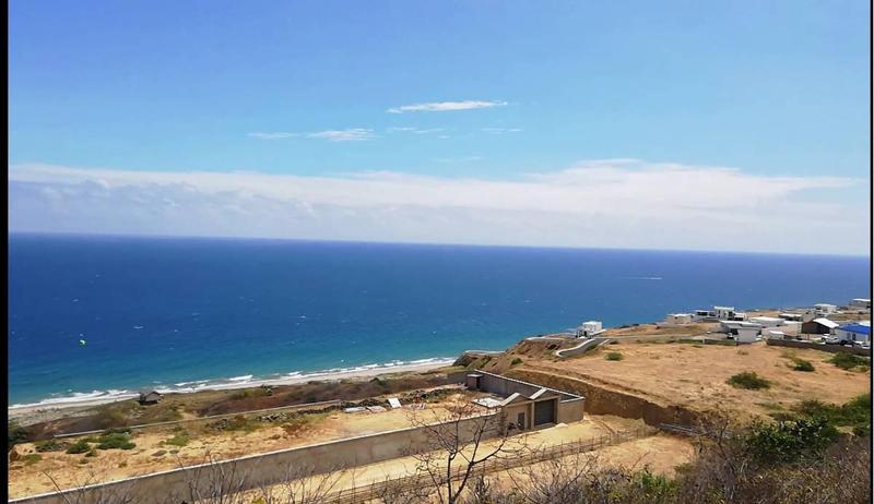 Venta de  Oportunidad Terreno con vista al mar en vía a Santa Marianita sur de Manta