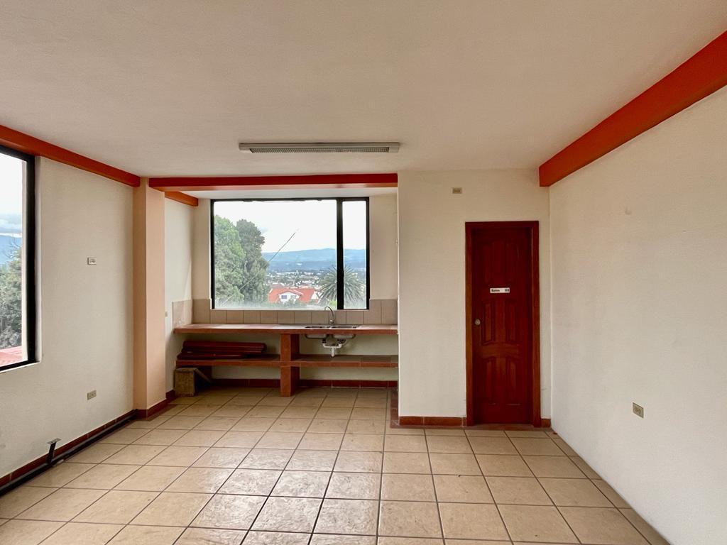 Oficina en Renta, Valle de Los Chillos, La Armenia, Puente 8 $200