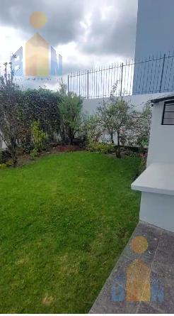 VENTA CASA  TERRENO INDEPENDIENTE 6 PISOS BELLAVISTA  LA CAROLINA