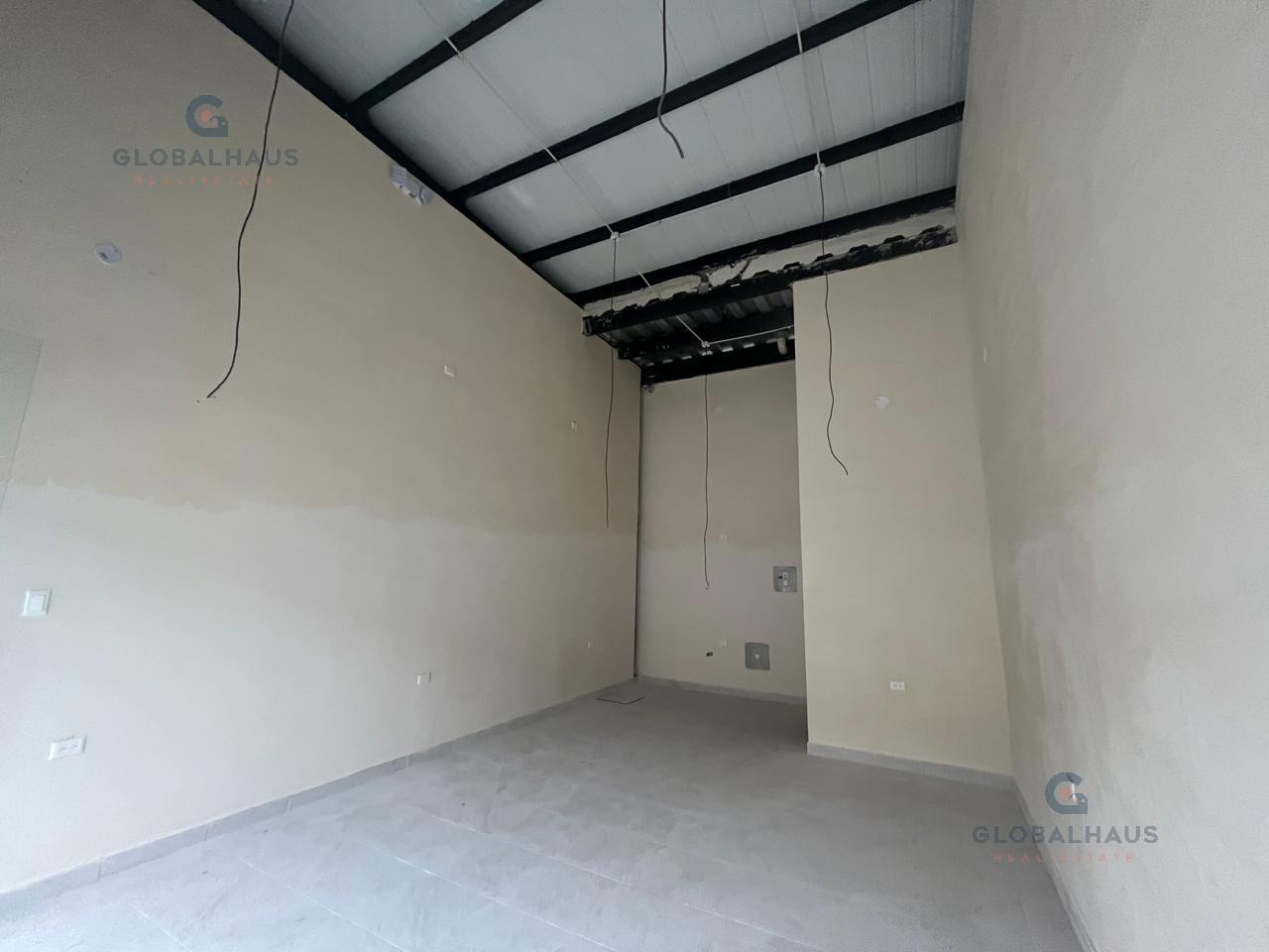 Alquiler de Local Comercial en  Plaza Vienna, 37 mt2  M.H