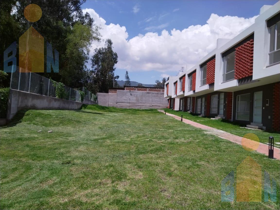 VENTA CASAS EN CONJUNTO NUEVO CON PISCINA, CREDITO VIP, VALLE DE LOS CHILLOS, CONOCOTO