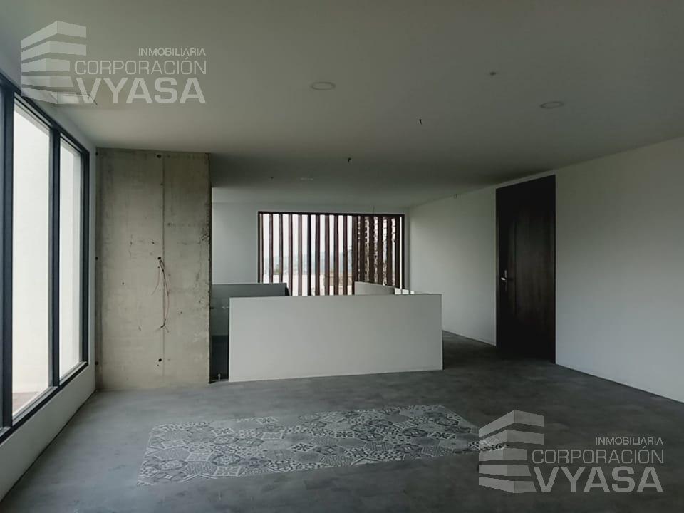 Cumbayá - Yanazarapata,  venta casa de 3 dormitorios de 182 m2 (C-1)