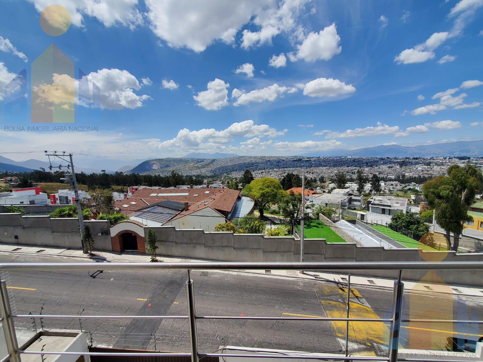 Departamento 3 dormitorios  en Venta al Norte de Quito Sector Carretas en Carcelén