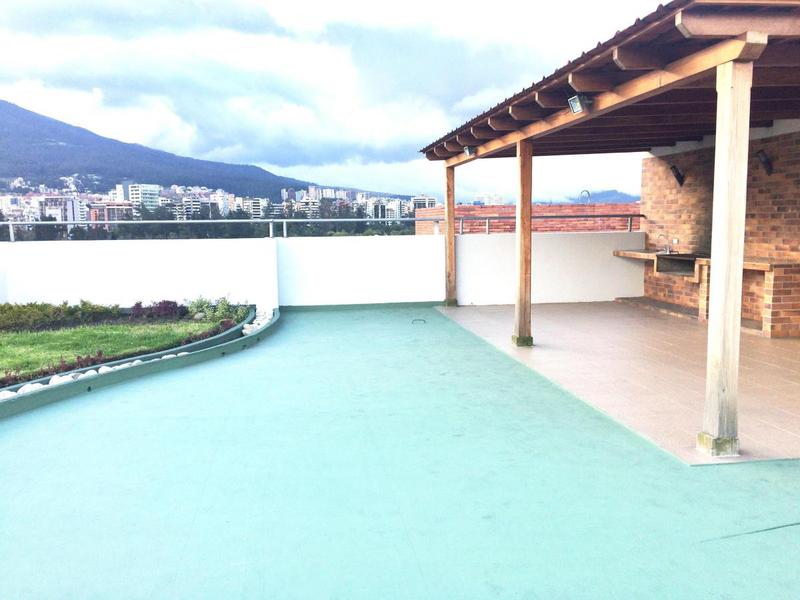 Suite de venta en Quito, sector La Carolina, excelente ubicación