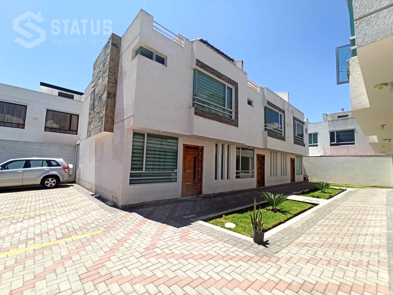 Se vende casa en Conjunto 160m, 3 Dorm., 1 Garaje,San Nicolás de las Abras-Riobamba, $79.900