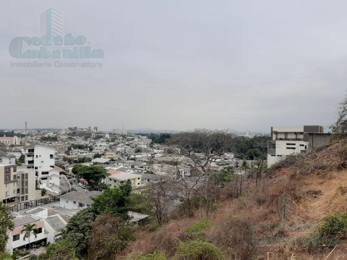 VENTA DE TERRENO MULTIFAMILIAR EN LOMAS DE URDESA