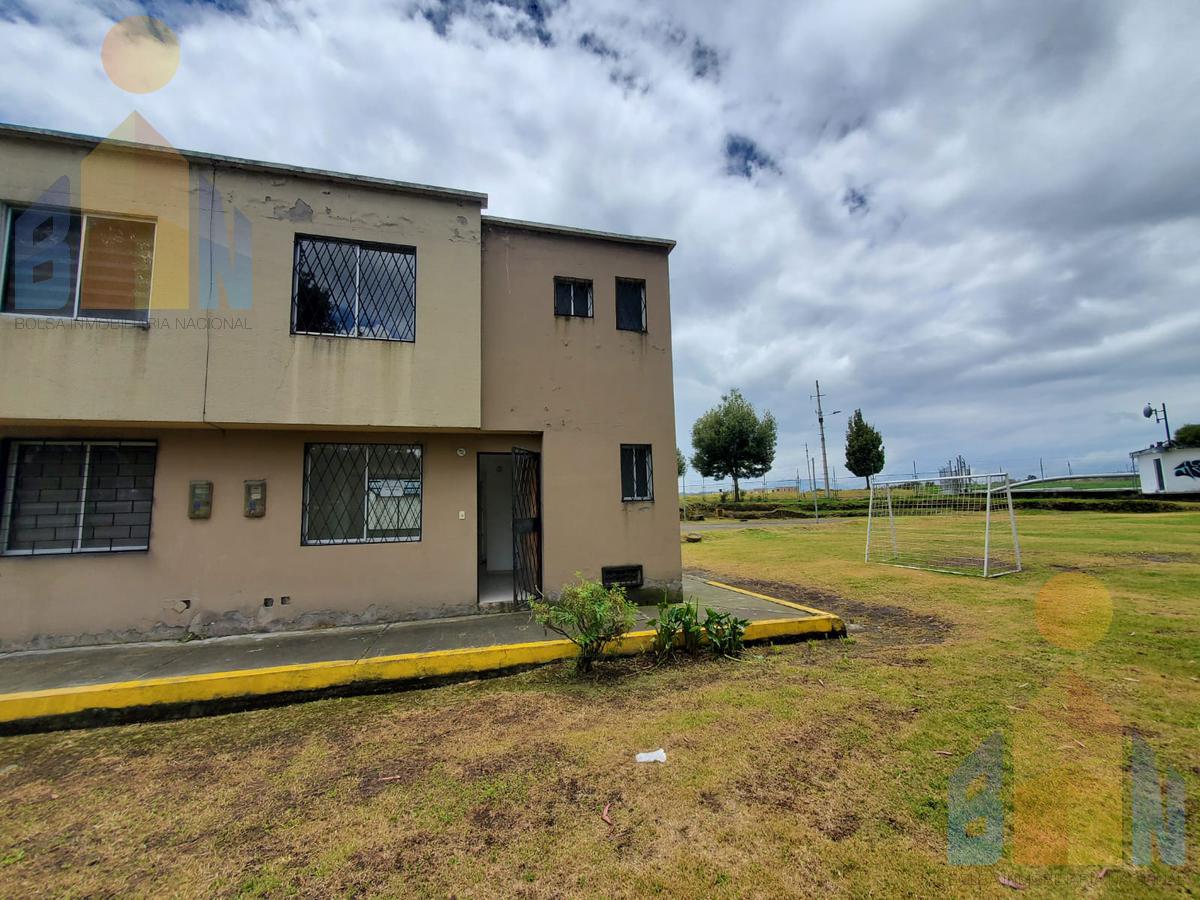 Casa de dos Plantas en  Venta Dentro de Conjunto al Sur de Quito Sector Quitumbe