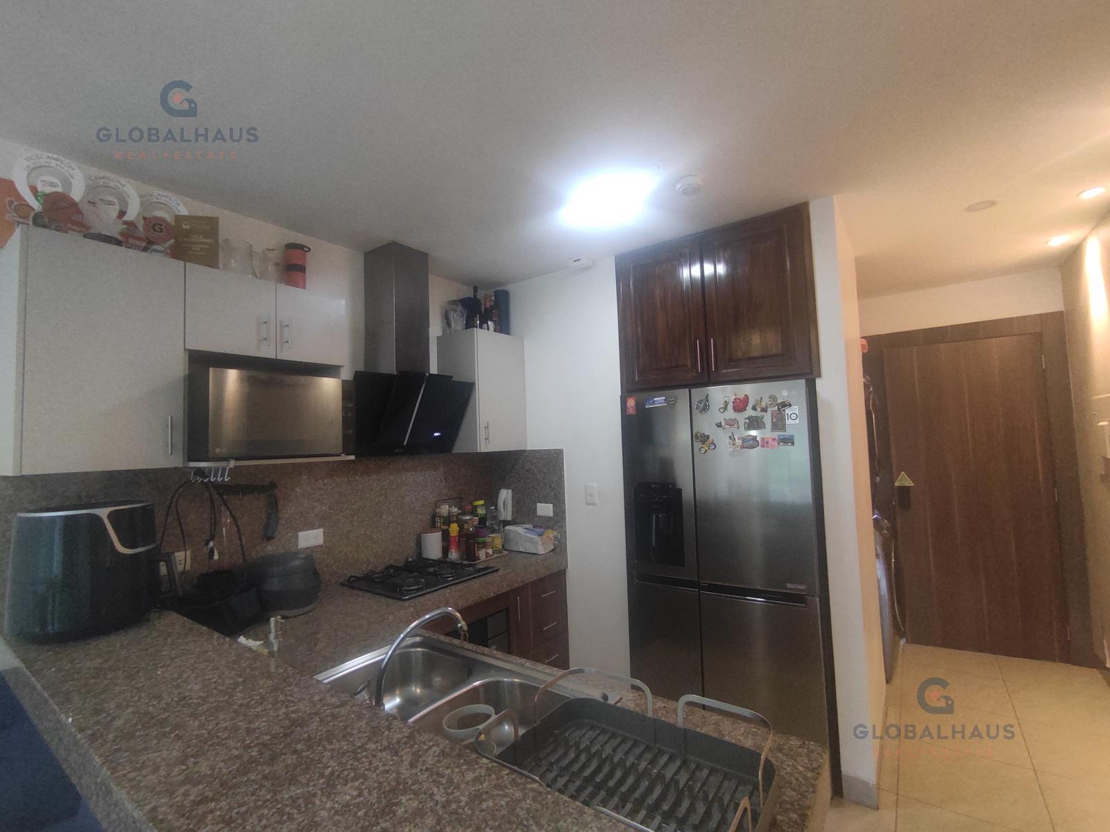 Venta de Departamento de 2 Habitaciones en Bosques de los Ceibos Ma.Al.