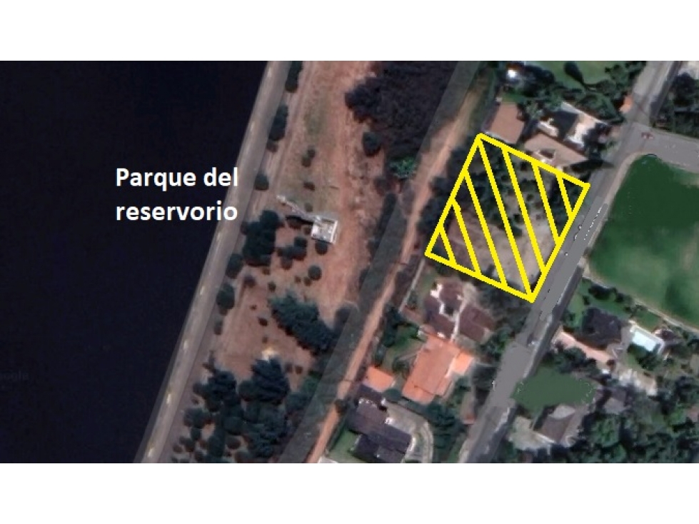 Terreno de Venta en Cumbayá uso comercial o para Proyecto de vivienda
