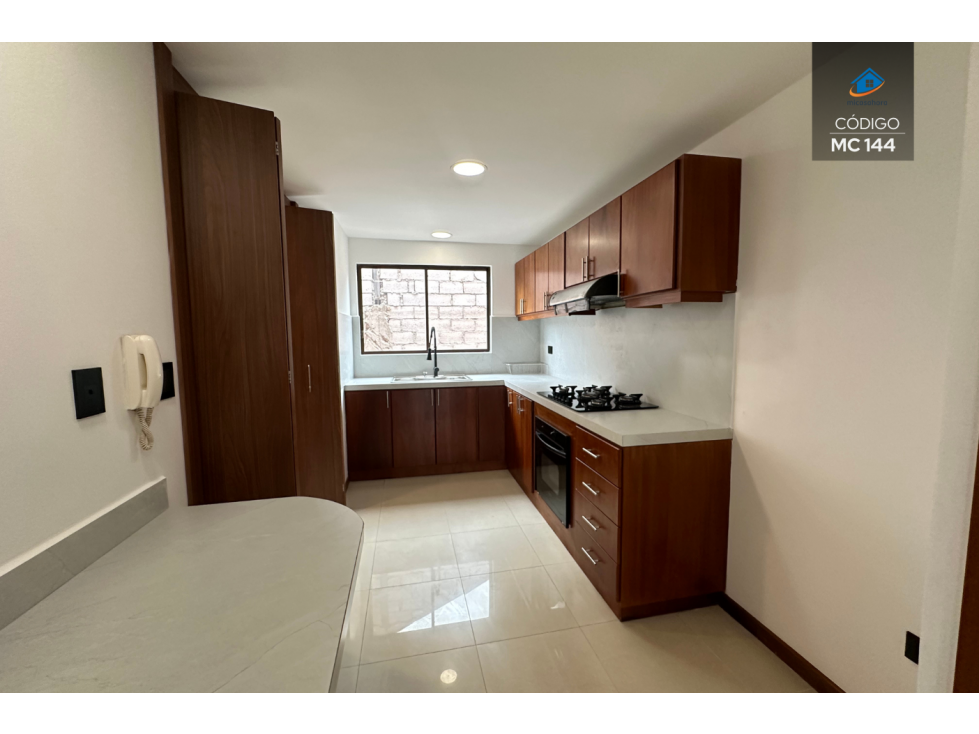 PENTHOUSE EN VENTA POR QUINTA LUCRECIA EN CUENCA ECUADOR