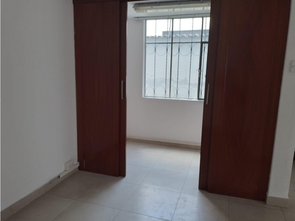 La Carolina, Casa comercial, 530 m2, 9 ambientes, 6 baños, 4 parqueaderos