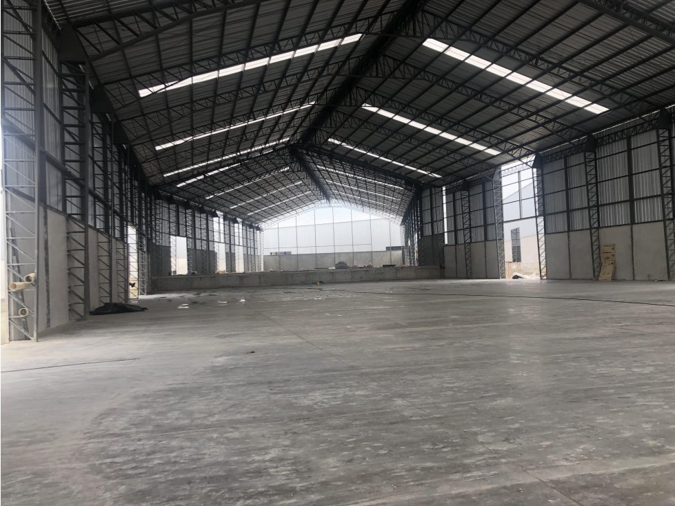 Vía Perimetral, Guayaquil alquilo bodega 10000 m2