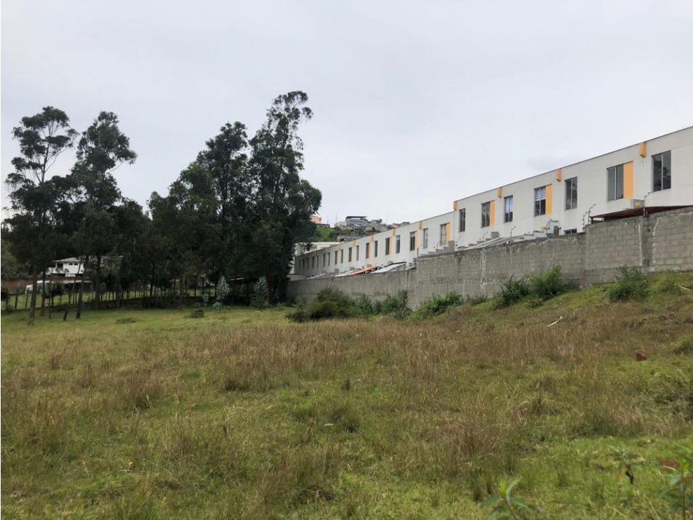 Terreno plano ideal para proyecto de vivienda en Conocoto