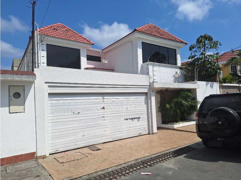 Casa en venta Puerto Azul, Vía a la Costa, Guayaquil