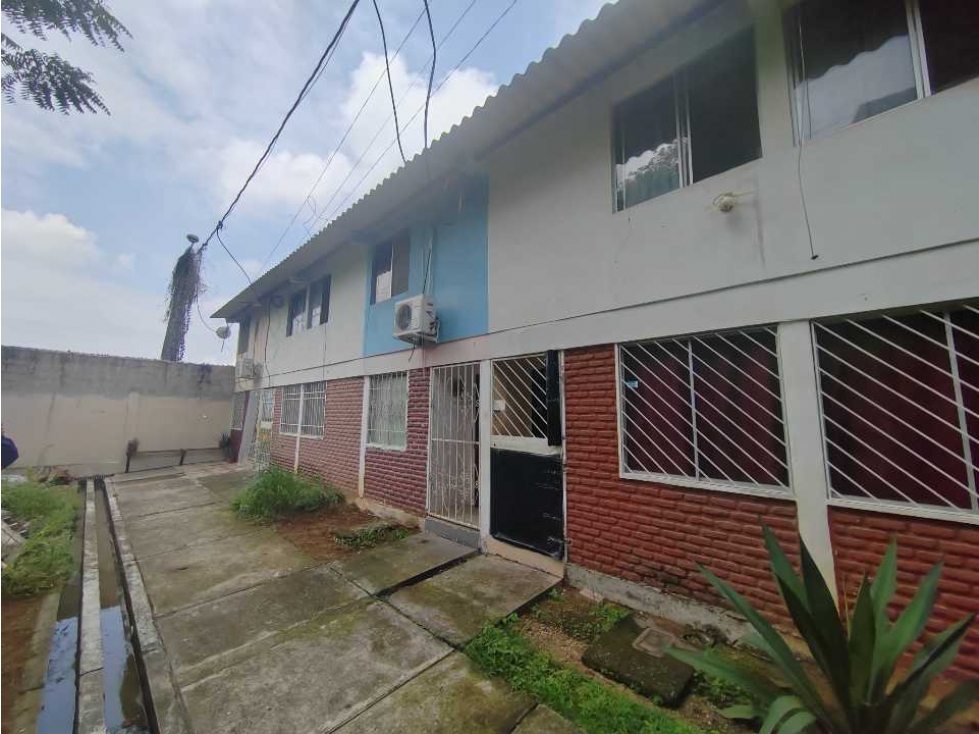 Urb. Portón De Beata, Norte de Guayaquil  (Aceptamos Biess)