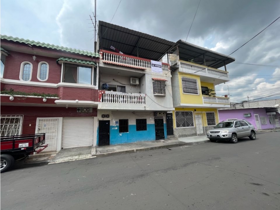 Venta, Casa Rentera en Cdla Santa Monica, Sur de Guayaquil