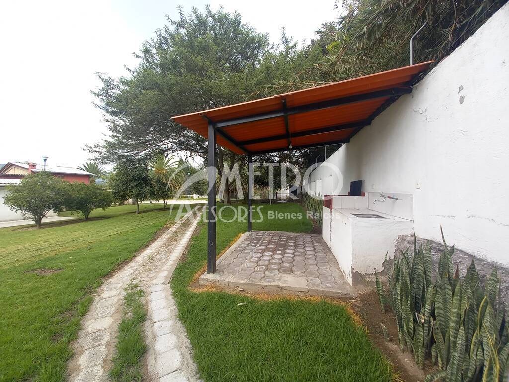 Terreno en venta 561 m2 en Guayllabamba