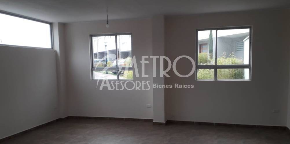 Local comercial 52 m2 en venta en Llano Grande